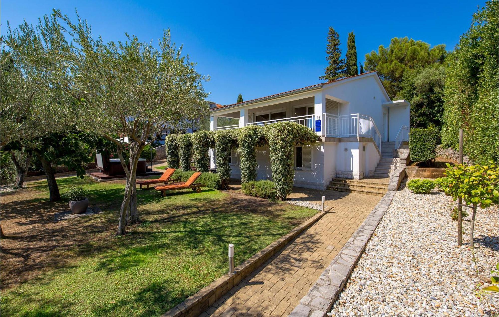 Nice Home In Krk With Kitchen Krk Town Dış mekan fotoğraf